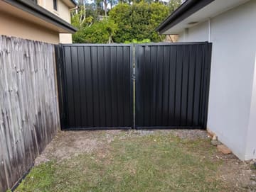 Night Sky Colorbond double gates between two houses